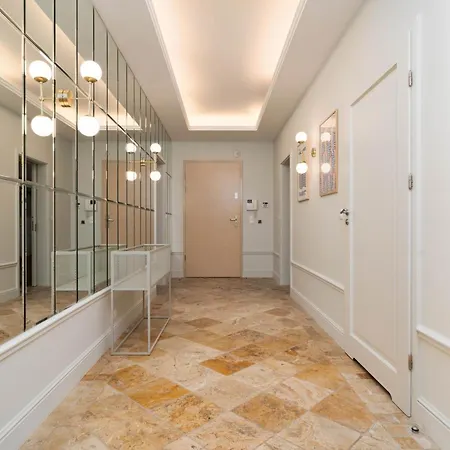 アパート Comfort Okretowa *